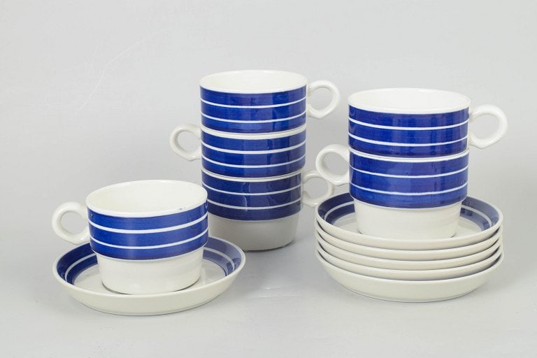 Stig Lindberg for Gustavsberg, Sweden. Cordon Bleu set of six white stoneware teacups with matching (1 of 4)