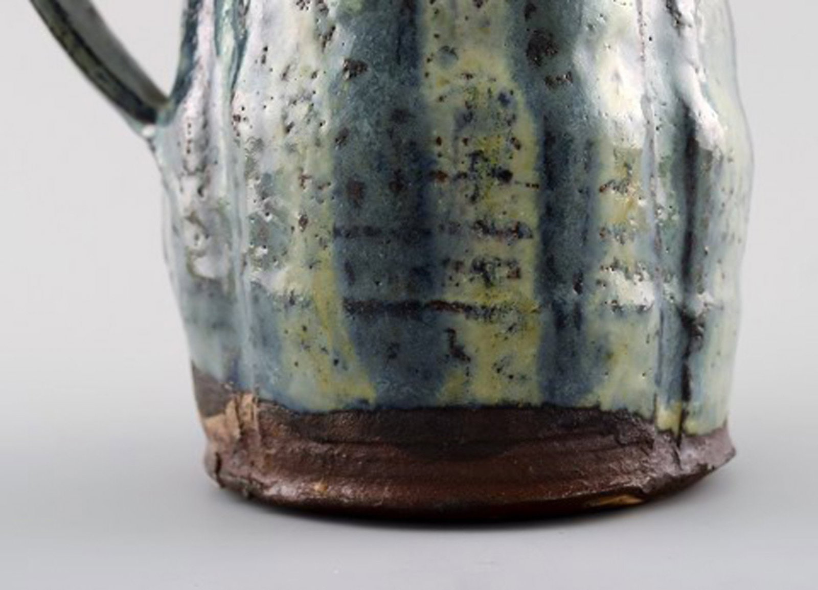 Ulla Hansen (born 1953) own studio. Unique Pottery Jug. Denmark mid 20 c. design. - 5