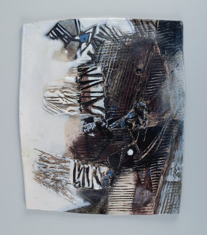 Jeppe Hagedorn-Olsen (1902-1996), relief in stoneware with abstract motifs.: Jeppe Hagedorn-Olsen (1902-1996), relief in stoneware with abstract motifs. 1970s. In perfect condition. Marked. Dimensions: W 36.0 x H 42.5 cm. Reserve: $350.00 Shipping: Domestic: Shipping rates are