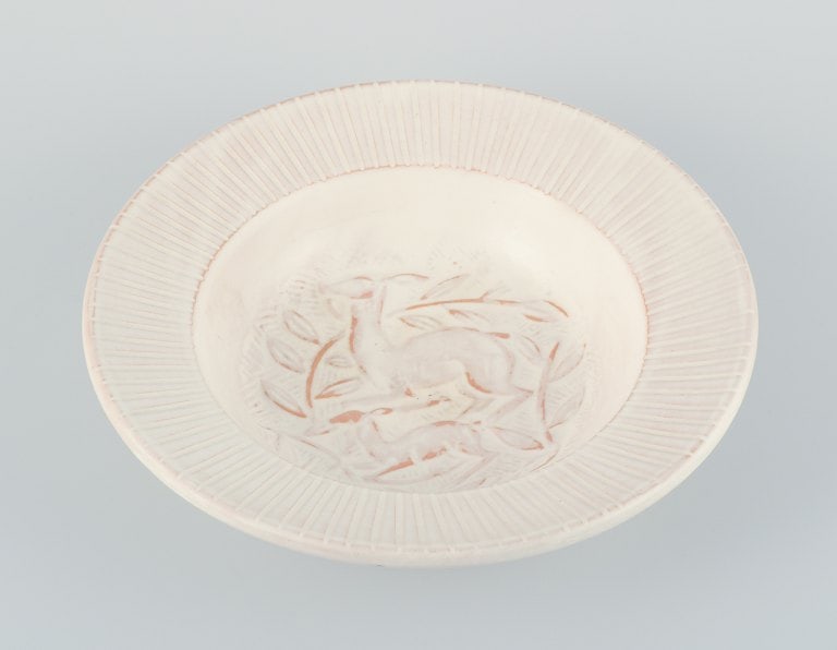 Einar Johansen, Danish ceramist. Unique ceramic bowl with a motif of leaping deer. Art Deco style. (1 of 8)