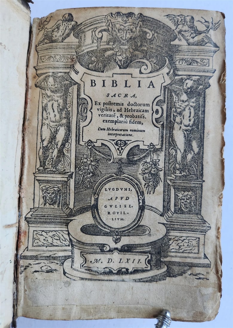 1562 BIBLE ILLUSTRATED antique ORIGINAL PIGSKIN BINDING LATIN BIBLIA SACRA 16 c.: Title: 1562 BIBLE ILLUSTRATED antique ORIGINAL PIGSKIN BINDING LATIN BIBLIA SACRA 16 c. Description: Biblia Sacra, Ex postremis Doctorum omnium vigiliis, ad Hebraicam veritatem, und probatissimorum ex