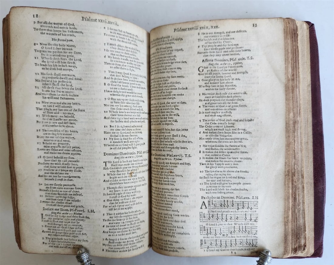 1574 BIBLE LATIN PLANTIN PRESS & 1627 BOOK of COMMON PRAYER in ENGLISH antique - 17