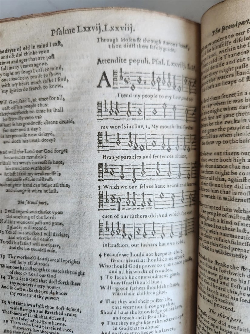 1574 BIBLE LATIN PLANTIN PRESS & 1627 BOOK of COMMON PRAYER in ENGLISH antique - 18