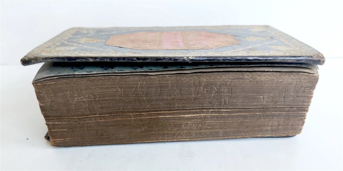 1800 HYMNAL & PRAYER BOOK in GERMAN antique DECORATIVE BINDING - 6