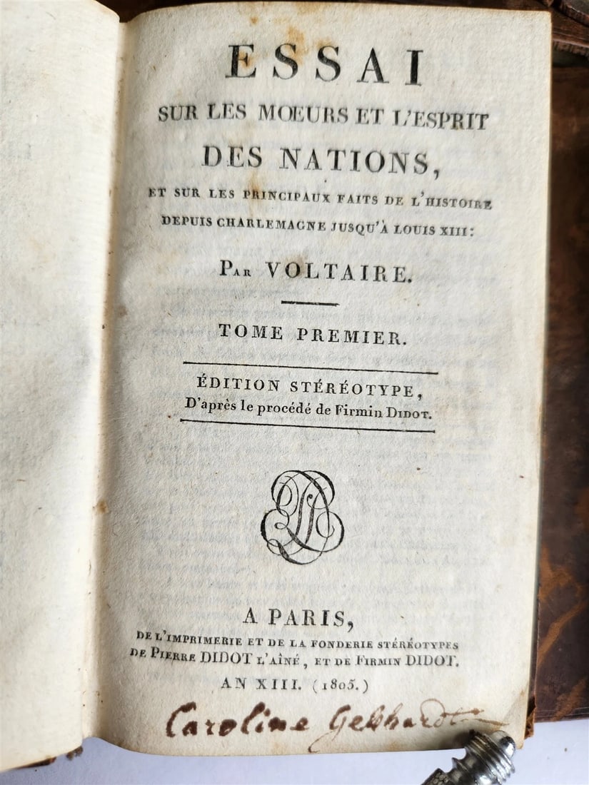 1805 VOLTAIRE 8 VOLUMES Essai sur les moeurs et l'esprit des nations ANTIQUE - 2