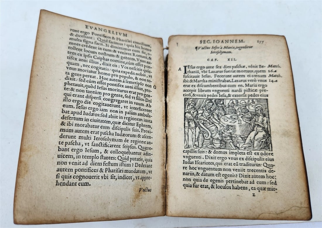 16th century BIBLE in LATIN ILLUSTRATED antique pocket size NEW TESTAMENT - 12