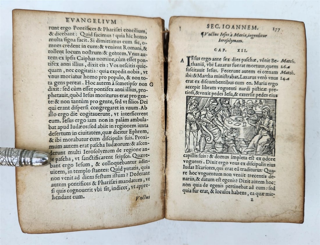 16th century BIBLE in LATIN ILLUSTRATED antique pocket size NEW TESTAMENT - 15