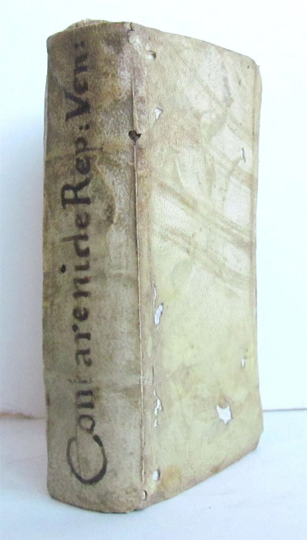 1628 VENICE REPUBLIC ELZEVIR PRESS De Republica Venetorum antique VELLUM BINDING: Title: 1628 VENICE REPUBLIC ELZEVIR PRESS De Republica Venetorum antique VELLUM BINDING Description: Contarenus, C. De Republica Venetorum Libri quinque. Leyden, Ex officina Elzeviriana [B. and A.