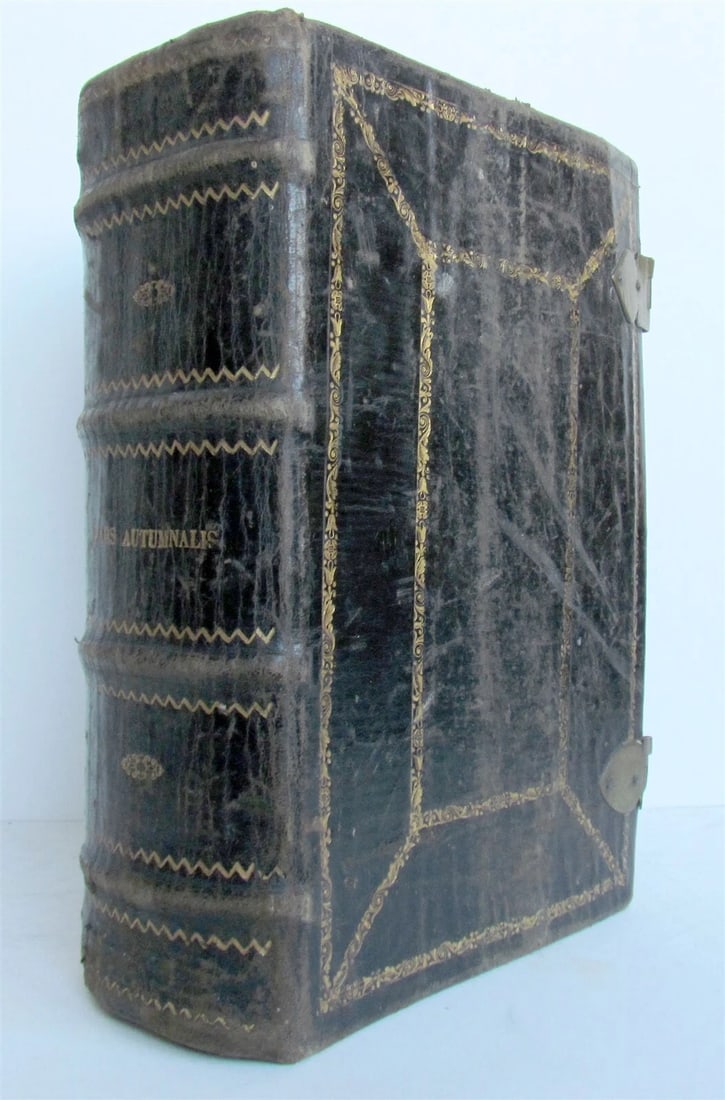 1788 BREVARIUM ROMANUM antique printed in MADRID: Title: 1788 BREVARIUM ROMANUM antique printed in MADRID Description: Breviarium Romanum (...). Pars Autumnalis. Madrid, M. Escribano, 1788 (3),536,CXCII,(6)p., engr. title-vignette, 2 full-page illust