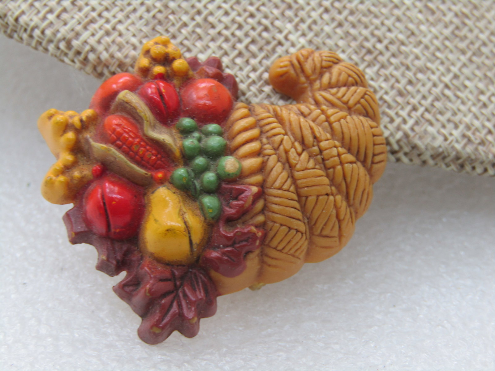 Vintage Hallmark Autumn Cornucopia Brooch, 1.75" (1 of 7)