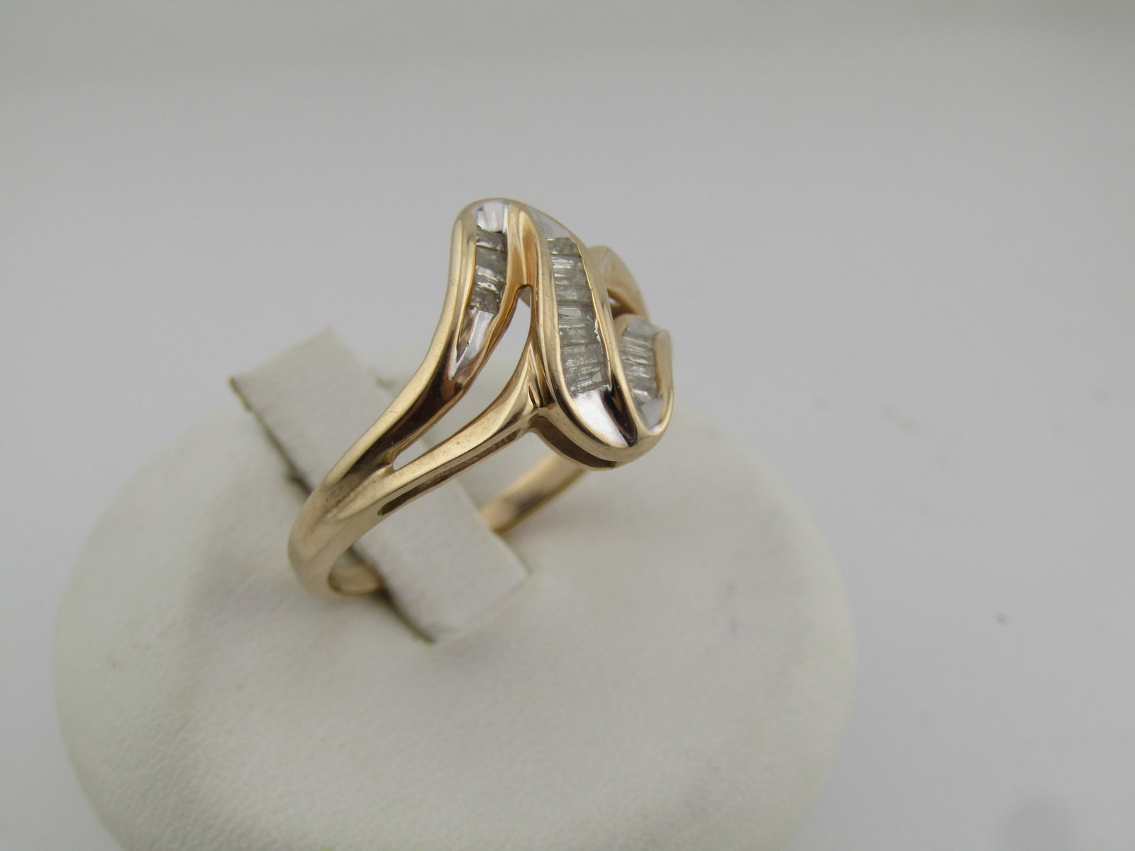 Vintage 10kt Diamond Channgel Set Ring, ZigZag, Sz. 7.5, Signed, 1990's - 3