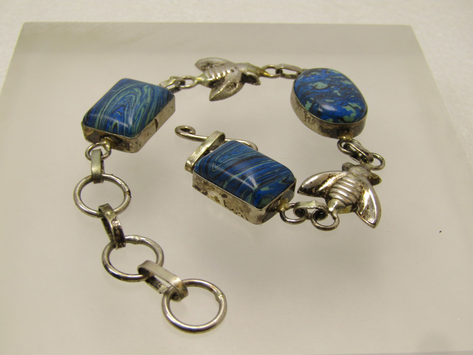Vintage Faux Blue Agate Bee Link Bracelet, Silver Tone, Toggle Clasp, 7"-8", 1990's - 4