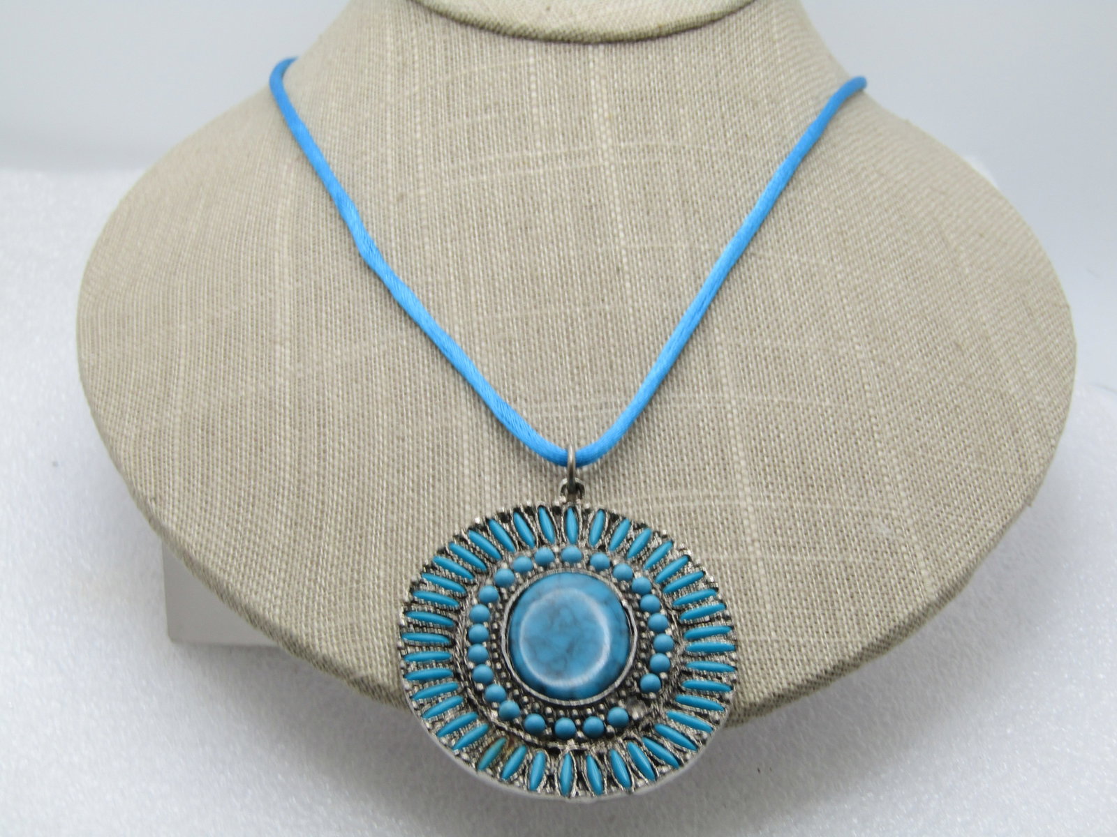 Vintage Southwestern Faux Turquoise Necklace Petit Point, 18"-20", 1960's-1970's: Title: Vintage Southwestern Faux Turquoise Necklace Petit Point, 18"-20", 1960's-1970's Description: Vintage Southwestern Faux Turquoise Necklace, 18"-20", 1960's-1970's. The pendant is older than