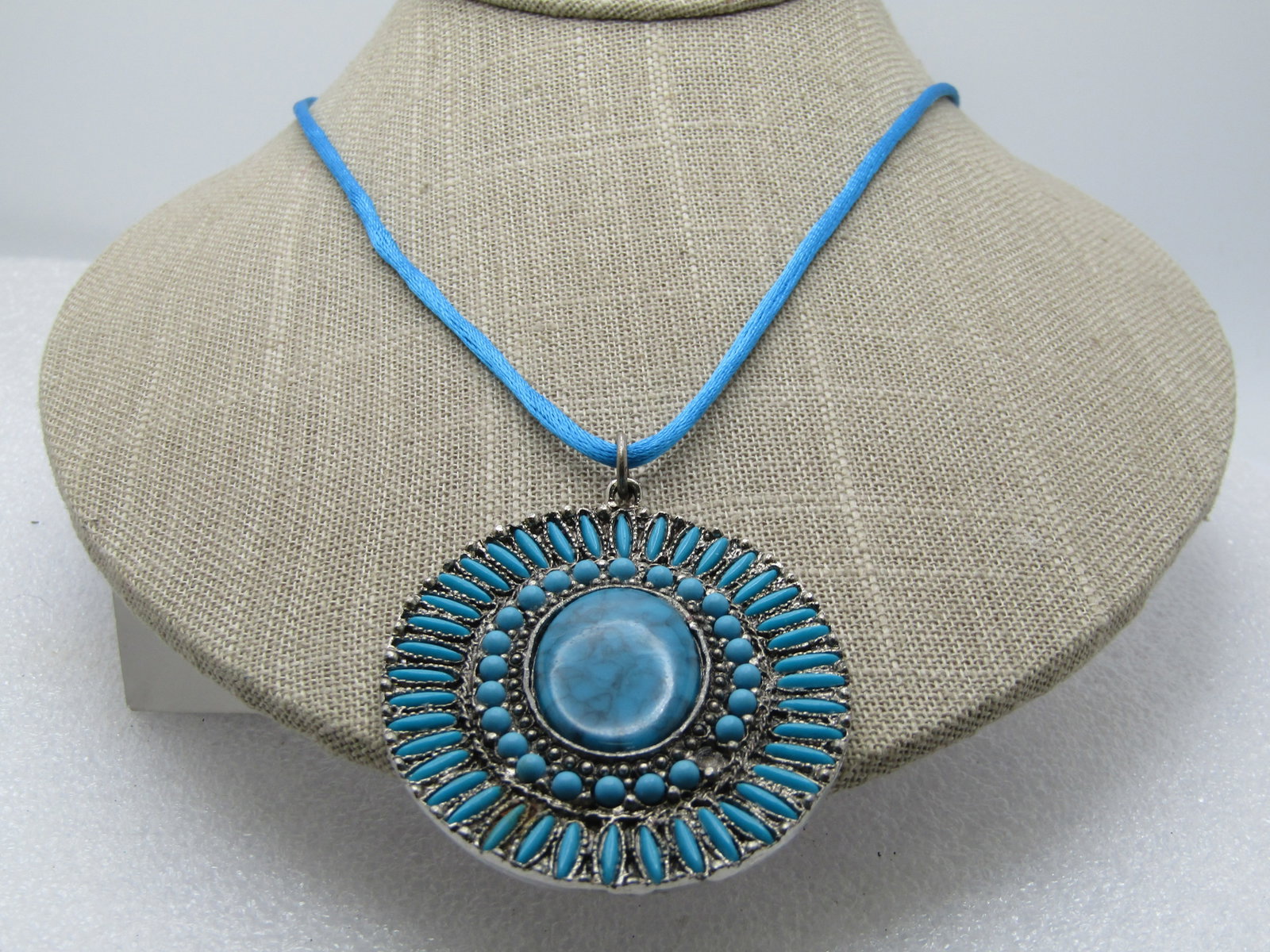 Vintage Southwestern Faux Turquoise Necklace Petit Point, 18"-20", 1960's-1970's - 2