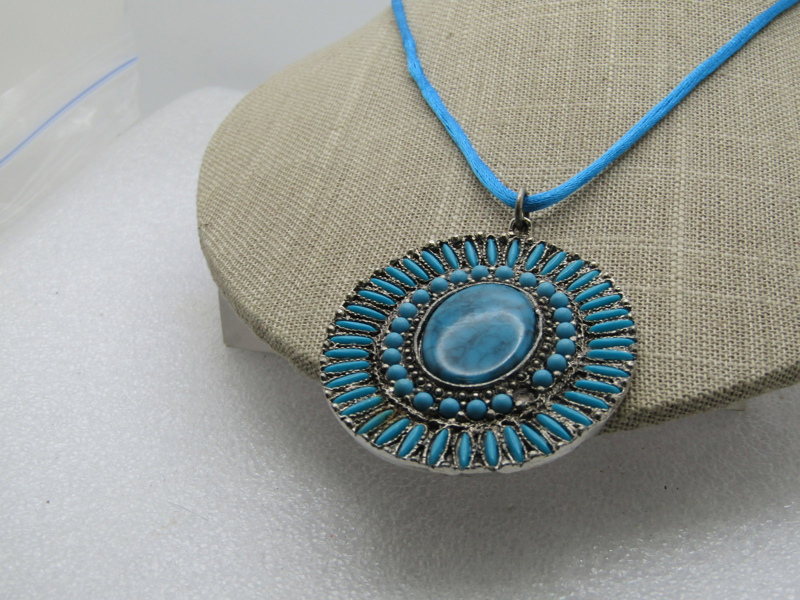 Vintage Southwestern Faux Turquoise Necklace Petit Point, 18"-20", 1960's-1970's - 3