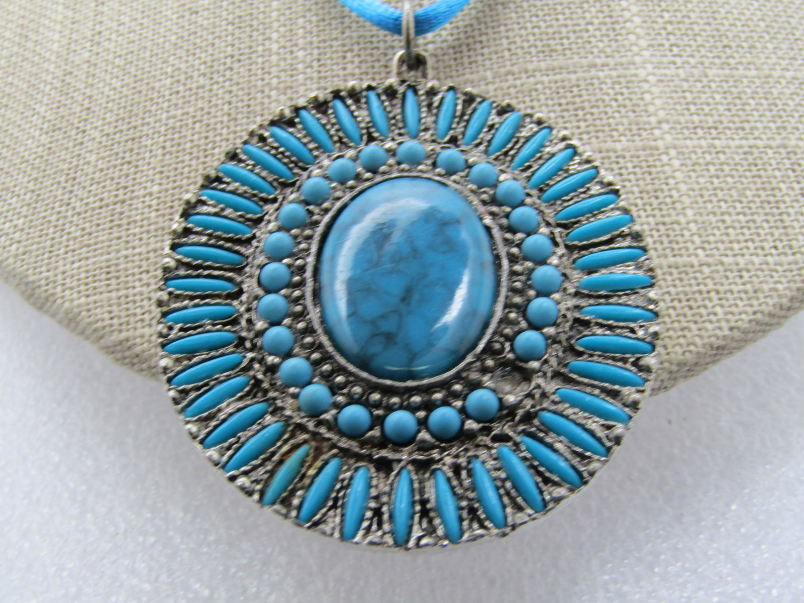 Vintage Southwestern Faux Turquoise Necklace Petit Point, 18"-20", 1960's-1970's - 4