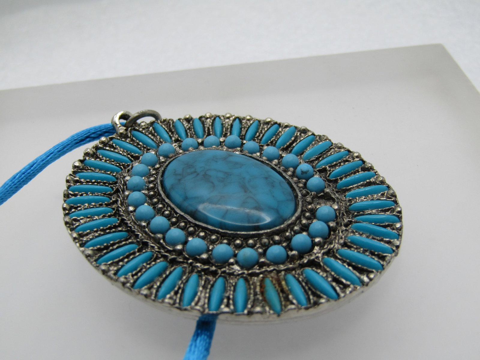 Vintage Southwestern Faux Turquoise Necklace Petit Point, 18"-20", 1960's-1970's - 6