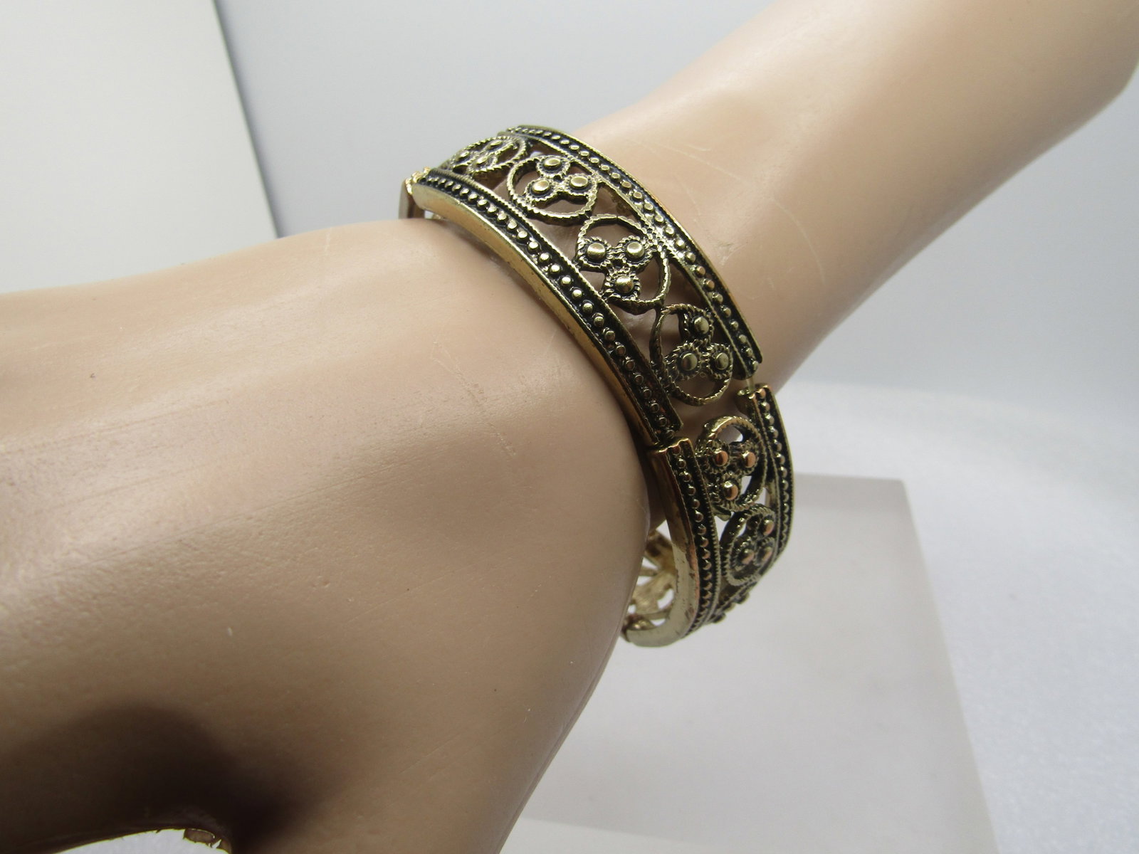 Vintage Scrolled 7.5" Stretch Bracelet, 1980's-1990's, 3/4" Wide (1 of 4)
