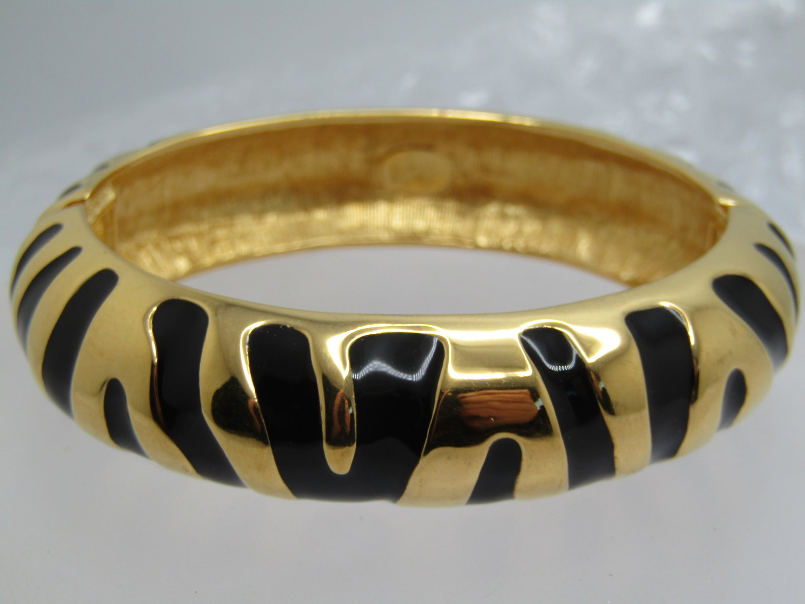Vintage Joan Rivers Tiger Striped Bracelet, Hinged Bangle, 6.75" - 1990's - 2000's - 3