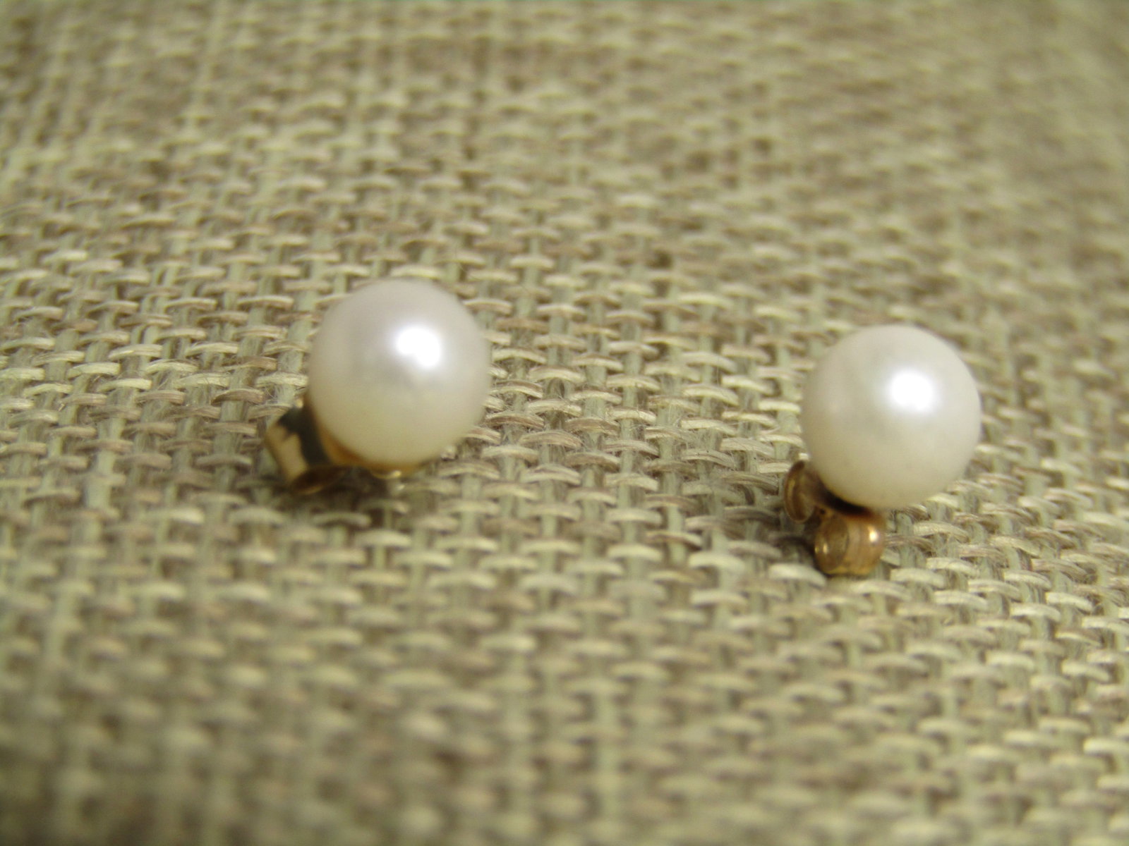 Vintage 14kt 5mm Pearl Earrings, Studs, Pierced, 1980's-1990's Signed - 2