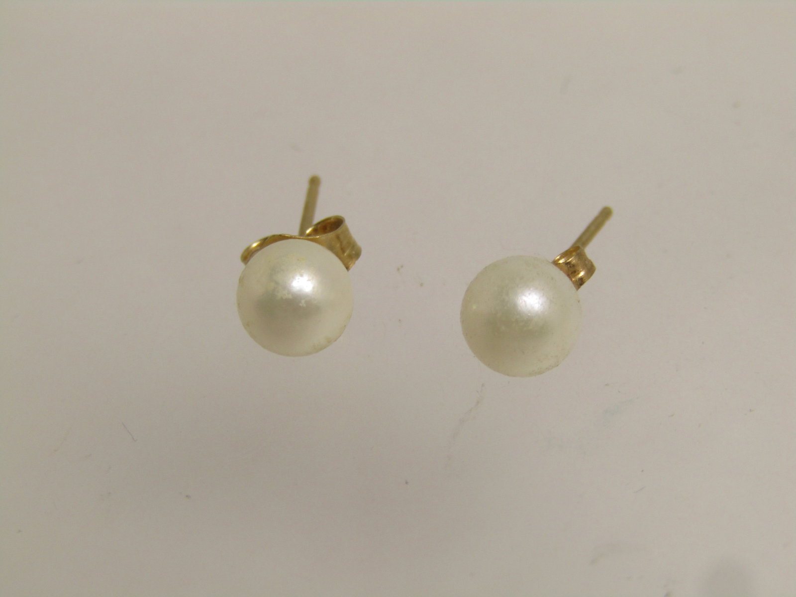 Vintage 14kt 5mm Pearl Earrings, Studs, Pierced, 1980's-1990's Signed - 3