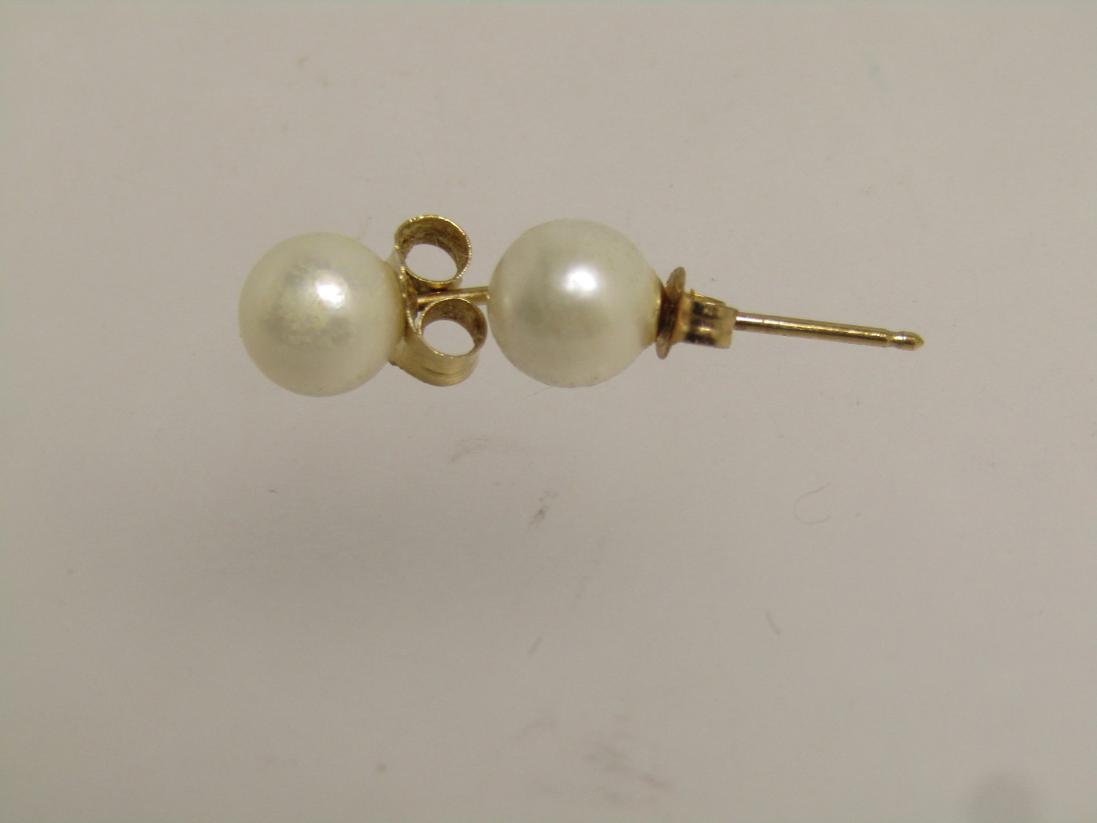 Vintage 14kt 5mm Pearl Earrings, Studs, Pierced, 1980's-1990's Signed - 4