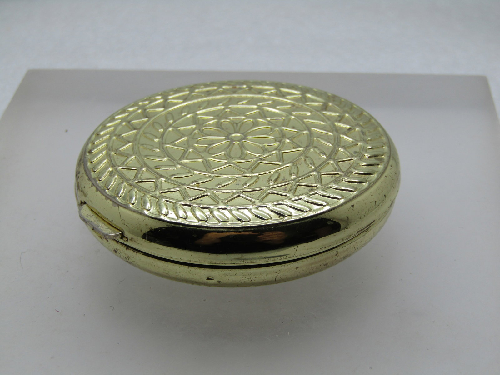 Vintage Hinged Compact Mirror, 2.25", 1960's-1970's - 4