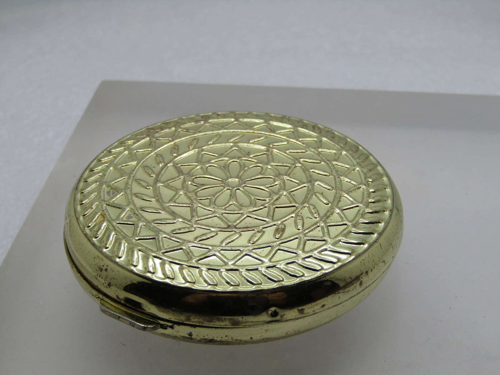 Vintage Hinged Compact Mirror, 2.25", 1960's-1970's - 5