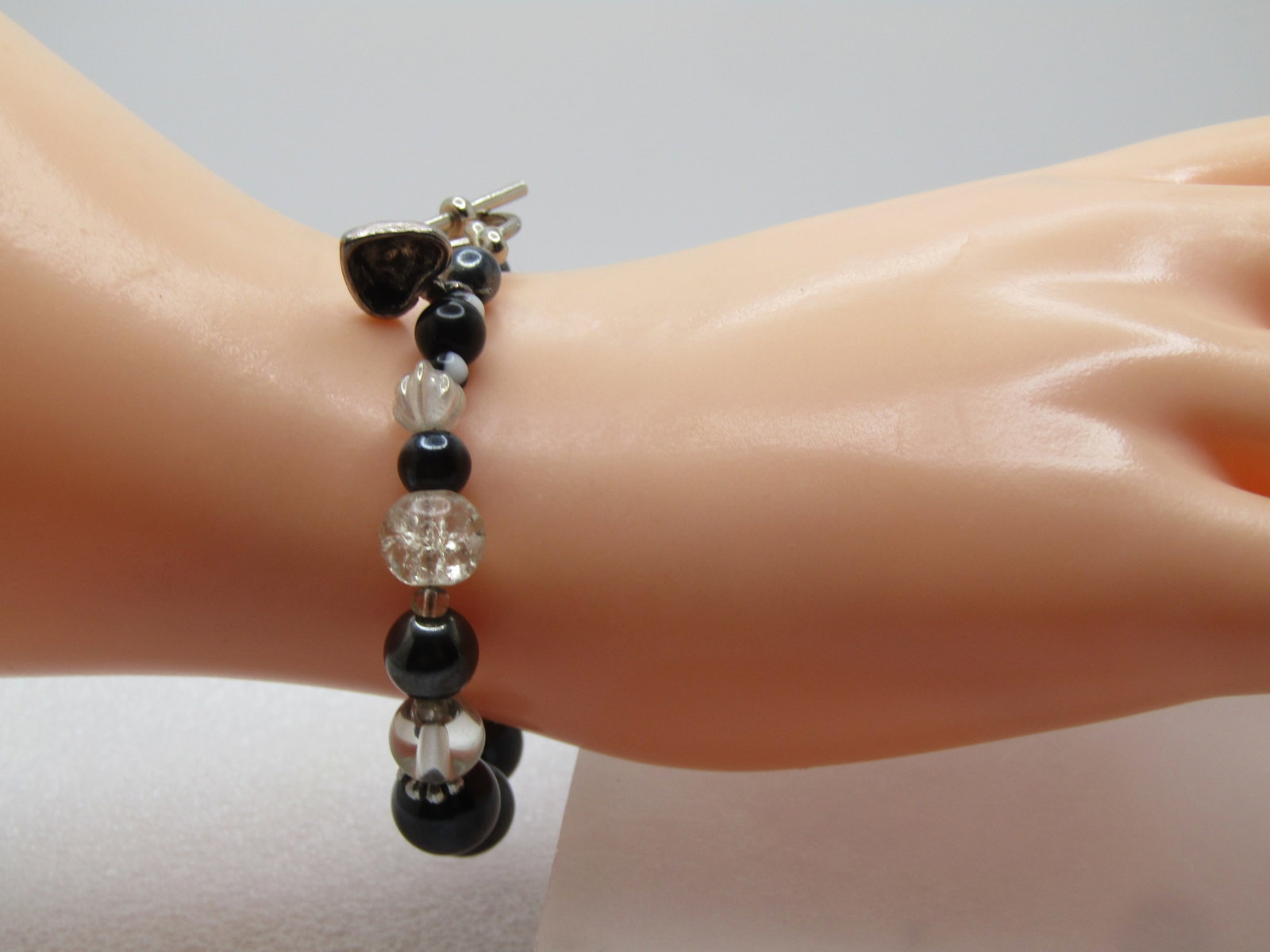Black & Clear Beaded Bracelet, Toggle Clasp, 1990's - 3