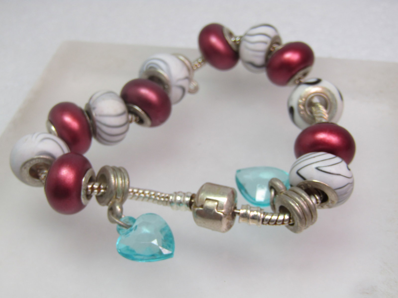 Maroon and Striped Slide Beaded Bracelet, Blue Glass Hearts, 7", 1990's - 5