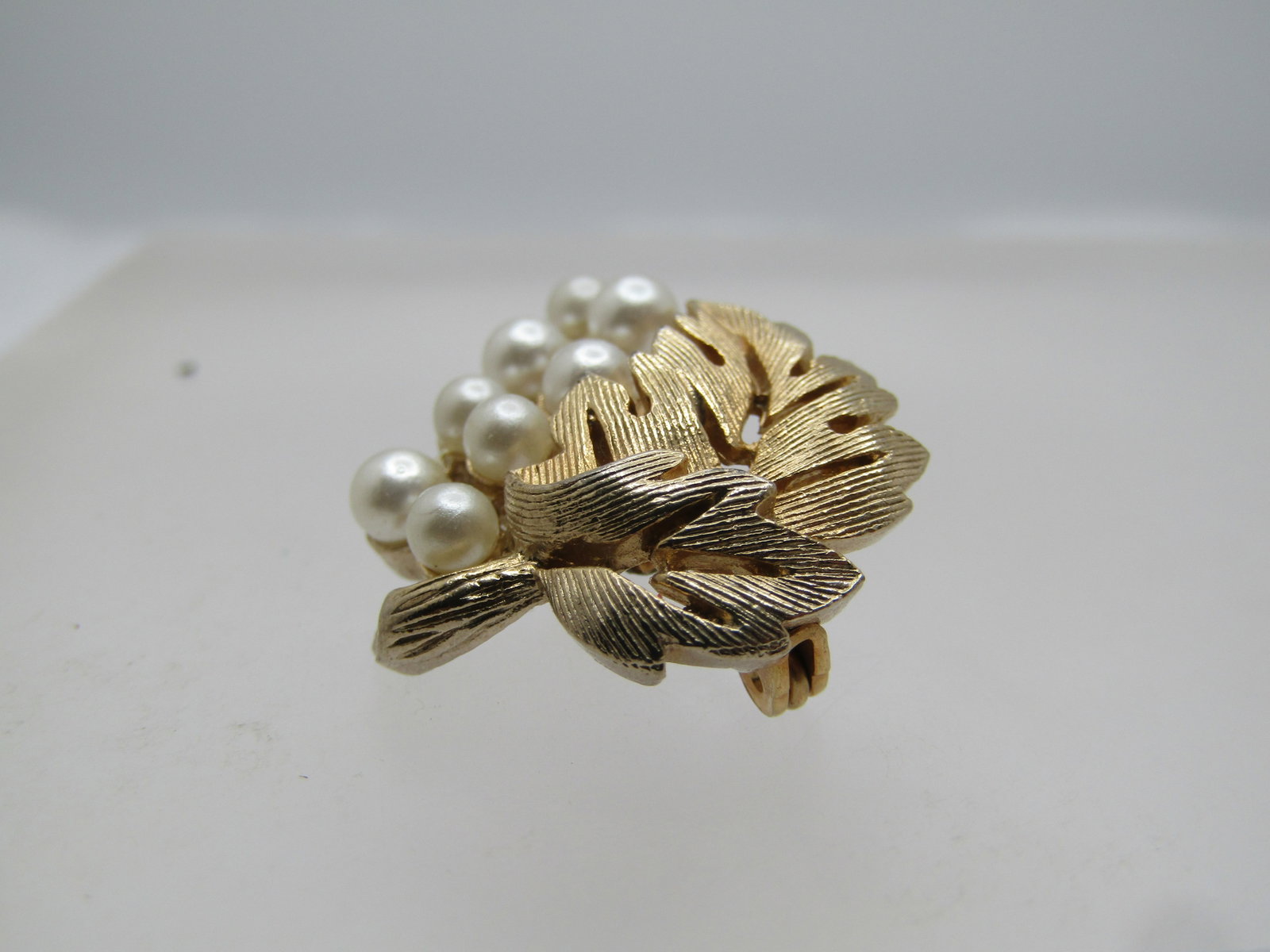Vintage 10kt 6mm Pearl Earrings, Pierced Studs, Signed, 1960's-1980's - 5