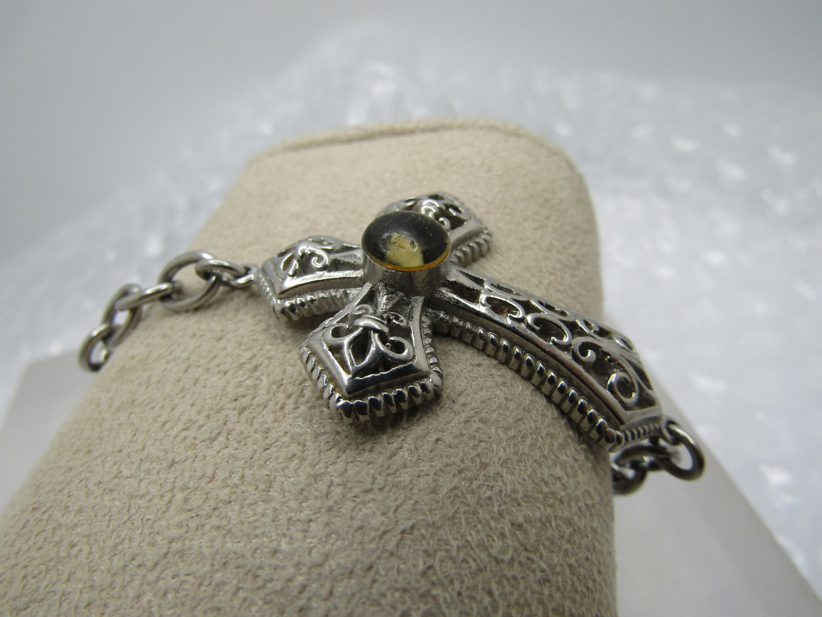 Vintage Filigree Cross Bracelet, 7.5", Faux Relic in Cross, 1990's - 3