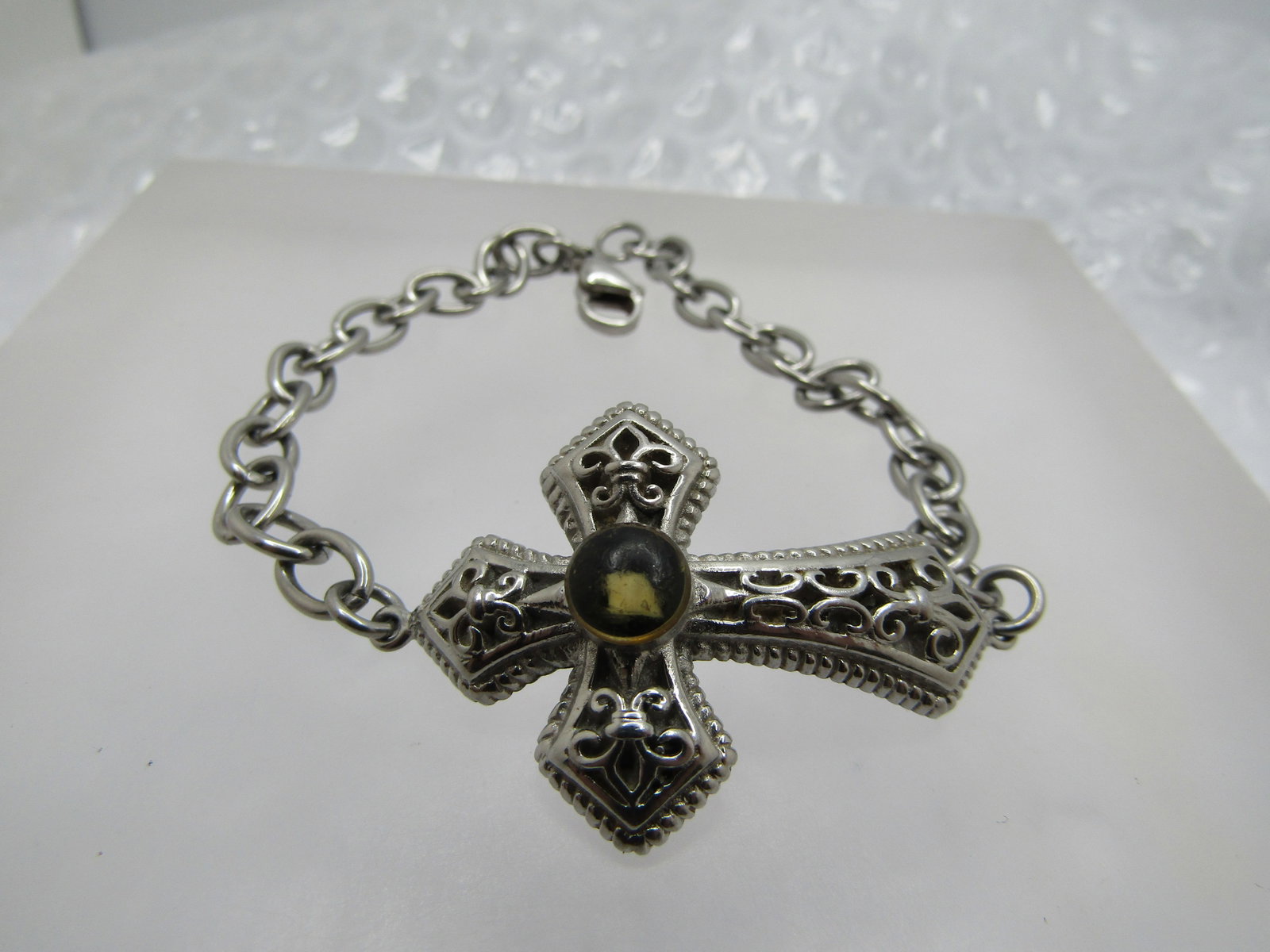 Vintage Filigree Cross Bracelet, 7.5", Faux Relic in Cross, 1990's - 4