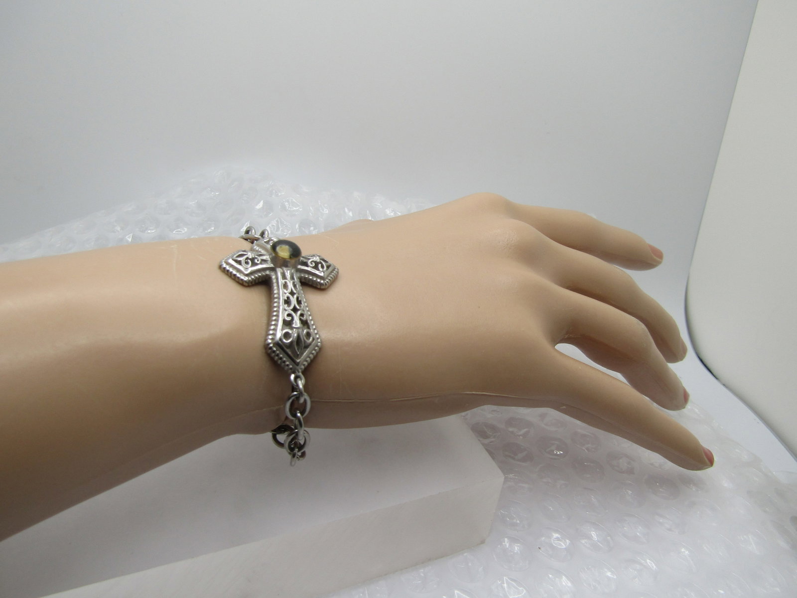 Vintage Filigree Cross Bracelet, 7.5", Faux Relic in Cross, 1990's - 6