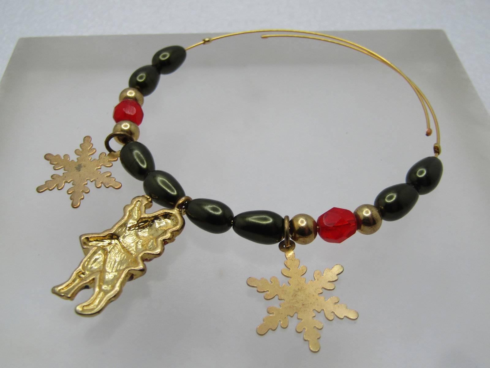 Vintage Coiled Christmas Charm Bracelet, Adjusts to Wrist, 1990's-2000's - 7