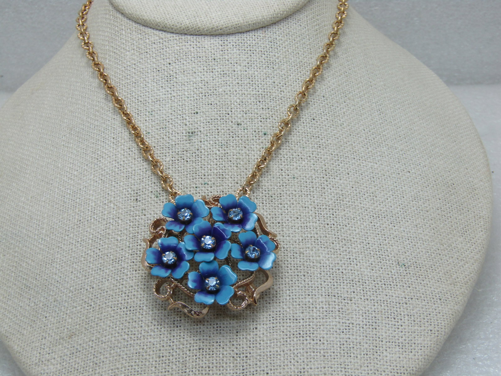 Vintage Avon Forget-Me-Not Brooch/Pendant Necklace, 24" - 3