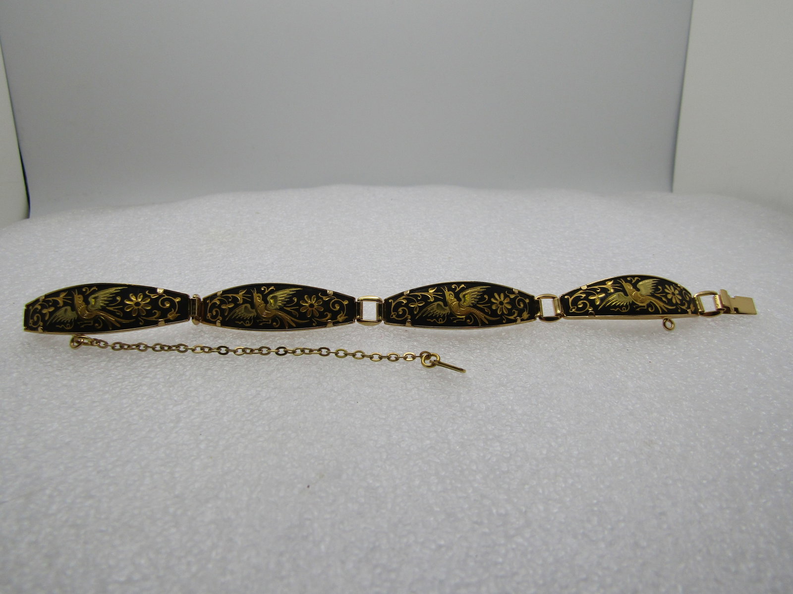 Vintage Damascene Bird & Floral Bracelet, 7", Signed, 1970's-1980's: Title: Vintage Damascene Bird & Floral Bracelet, 7", Signed, 1970's-1980's Description: Vintage Damascene Bird & Floral Bracelet, 7", Signed, 1970's-1980's Four tapered domed links with black backgrou