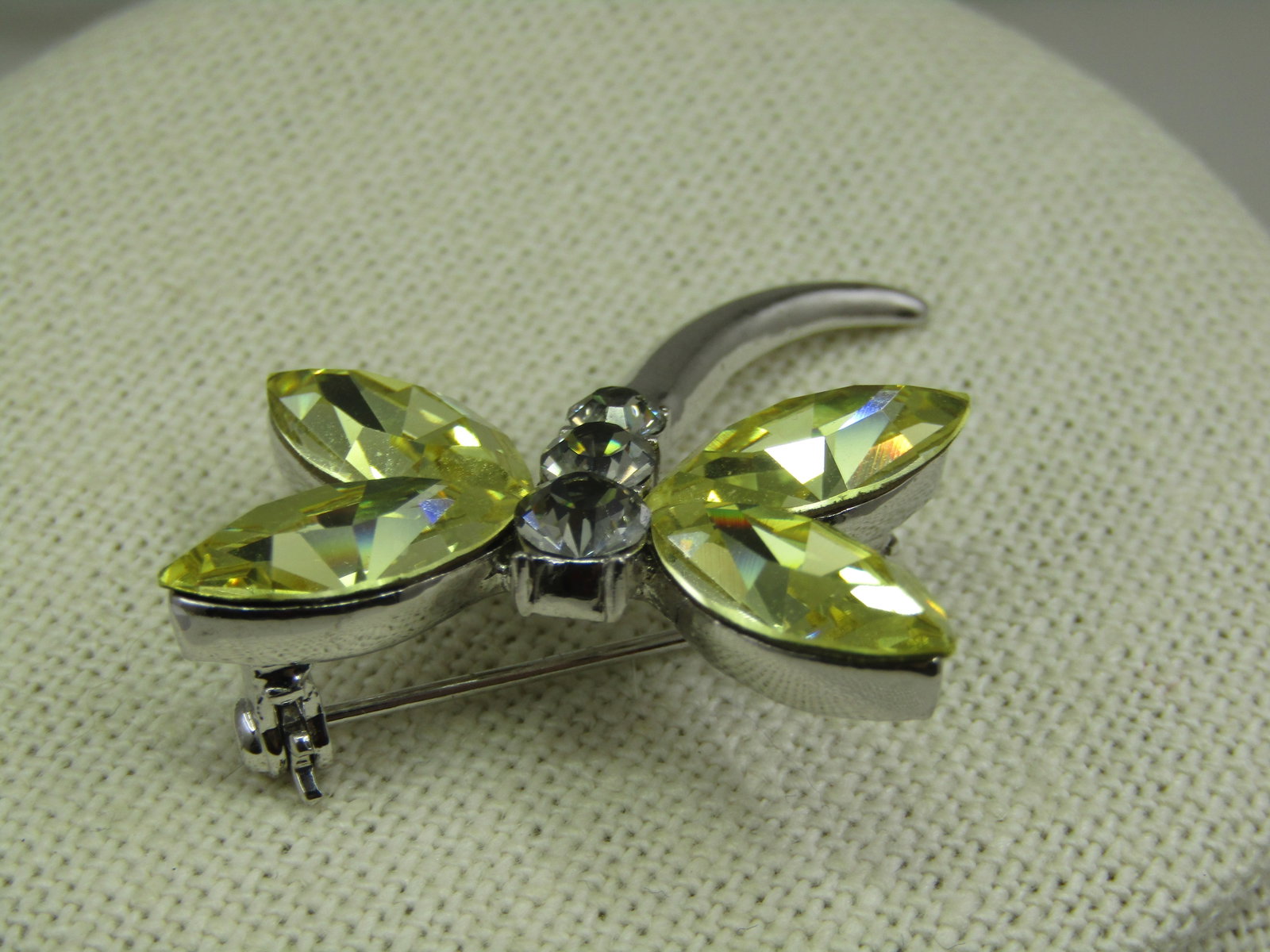 Vintage Rhinetone Dragonfly Brooch, Silver Tone, 1.5" by 1.25" - 5
