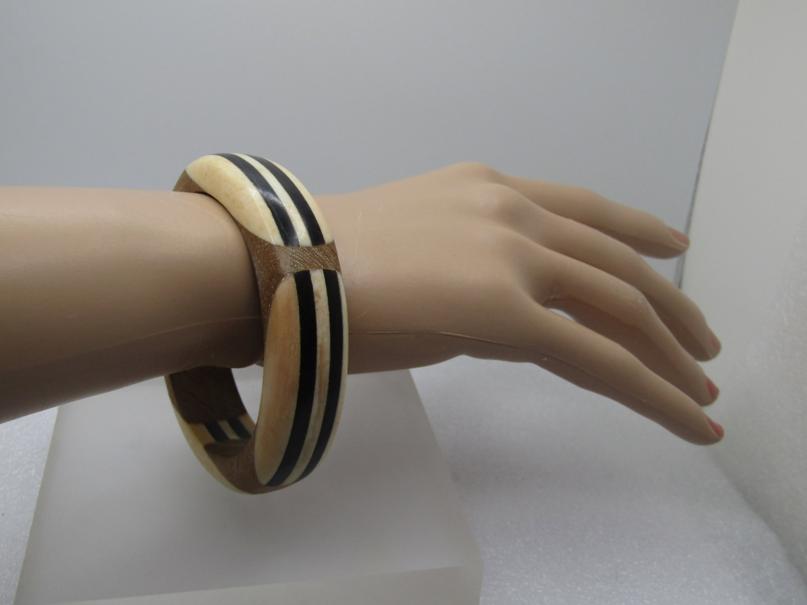 Vintage Wood and Bone & Black Banded Bangle Bracelet, 7.5", 1960's-1970's - 5