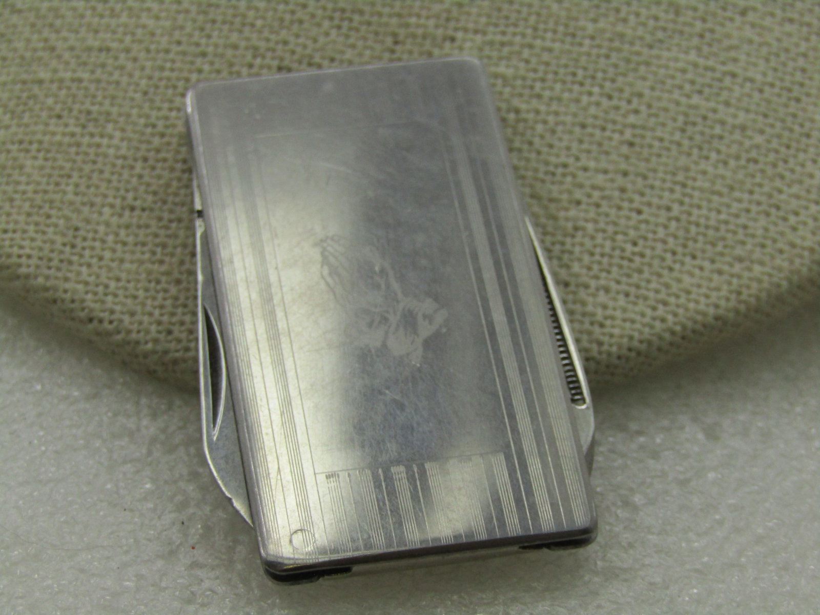 Vintage Praying Hands Pocket Knife & Money Clip - 3