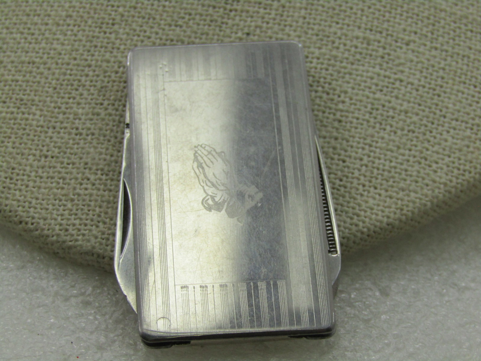 Vintage Praying Hands Pocket Knife & Money Clip - 4