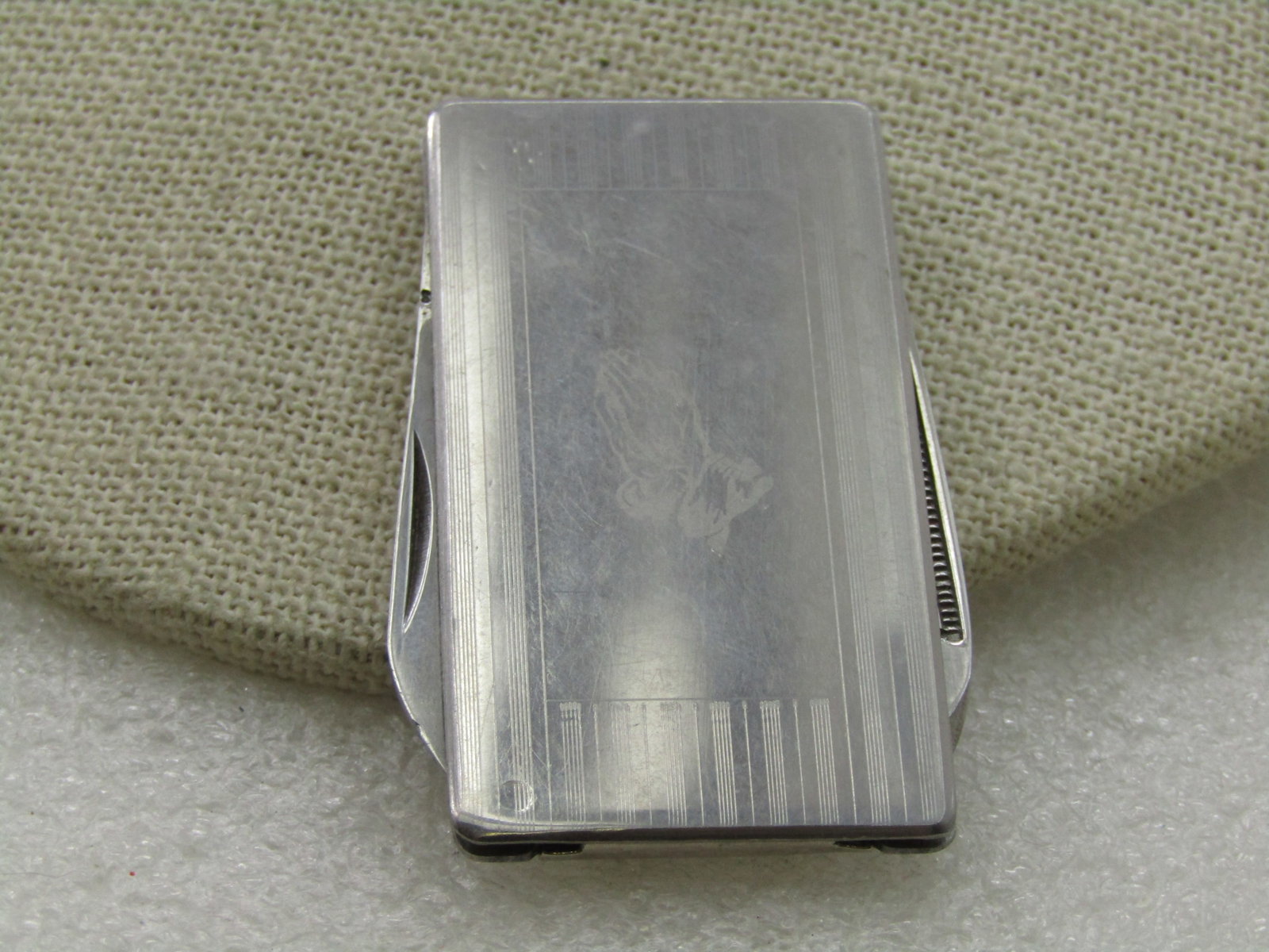 Vintage Praying Hands Pocket Knife & Money Clip - 6