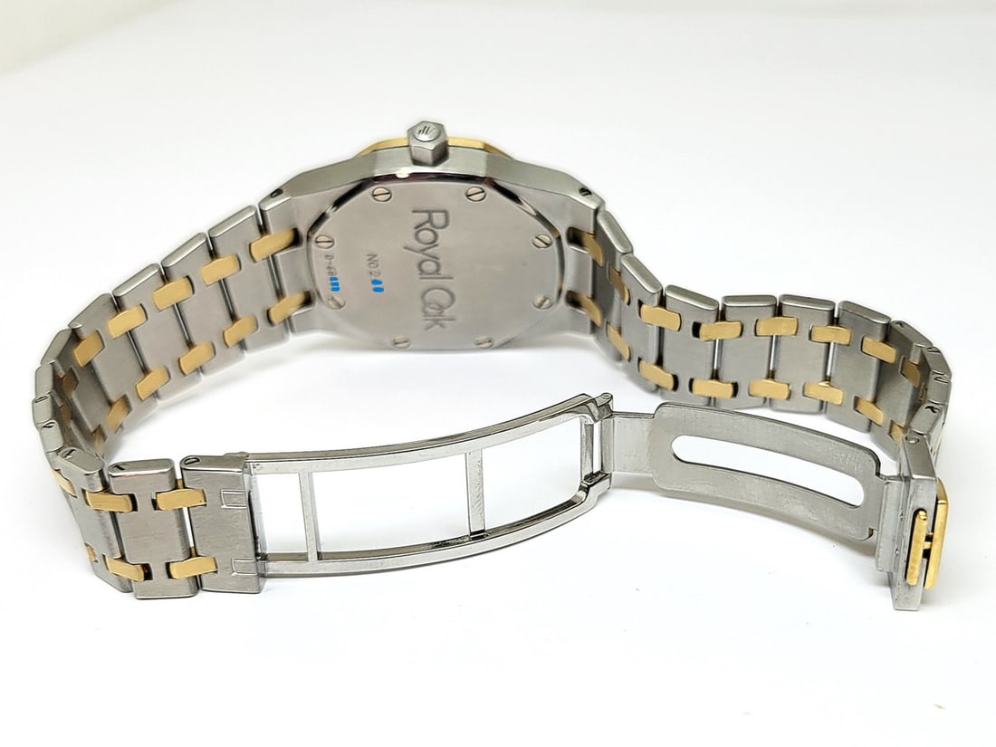 Men's S/Steel & 18k AUDEMARS PIGUET Royal Oak Grey Dial Automatic Watch D Series - 9