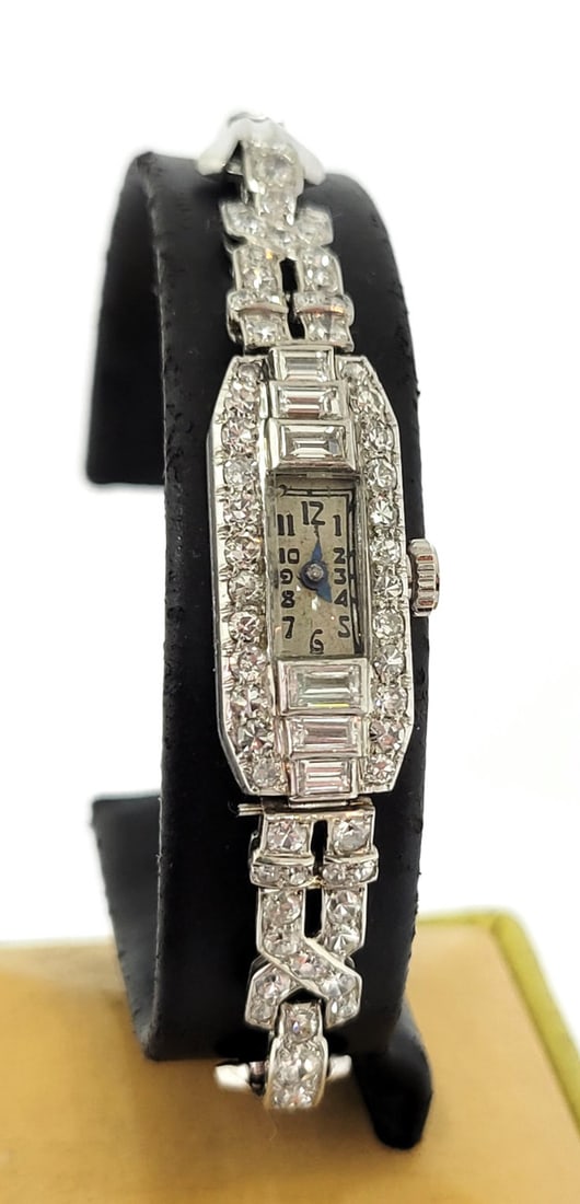 Vintage 1920's Platinum GERVAUX Ladies Watch with 1.70 ct Diamonds* SERVICED: Vintage 1920's Platinum GERVAUX Ladies Watch with 1.70 ct Diamonds* SERVICED in Excellent condition Great present for yourself or someone you love! * GERVAUX ? Series Ladies watch Collection with