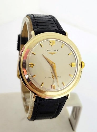Vintage Solid 14k LONGINES Mens Winding Watch 230 R73 Cal 23Z* EXLNT* SERVICED: Reserve: $1,425.00 Shipping: Domestic: Flat-rate of $37.00 to anywhere within the contiguous U.S. International: Foreign shipping rates are determined by destination. International shipping may be sub