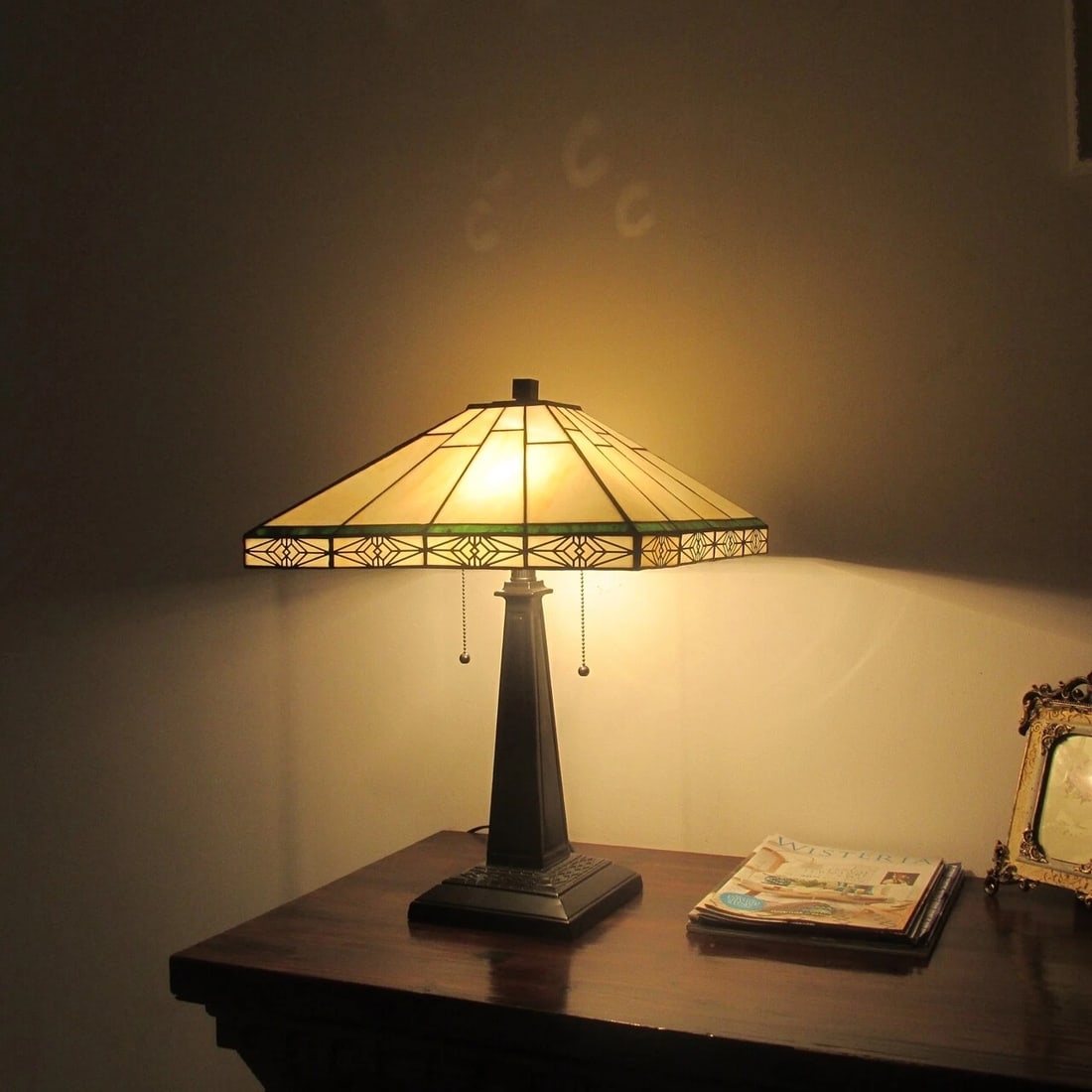 22" 2 Light Pull Chain Stained Glass Mission Table Lamp - 3