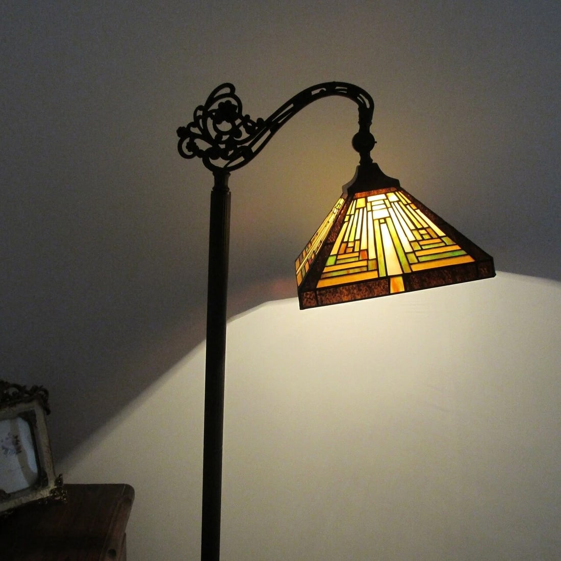 61.4" Stained Glass Mission Reading Floor Lamp - 3