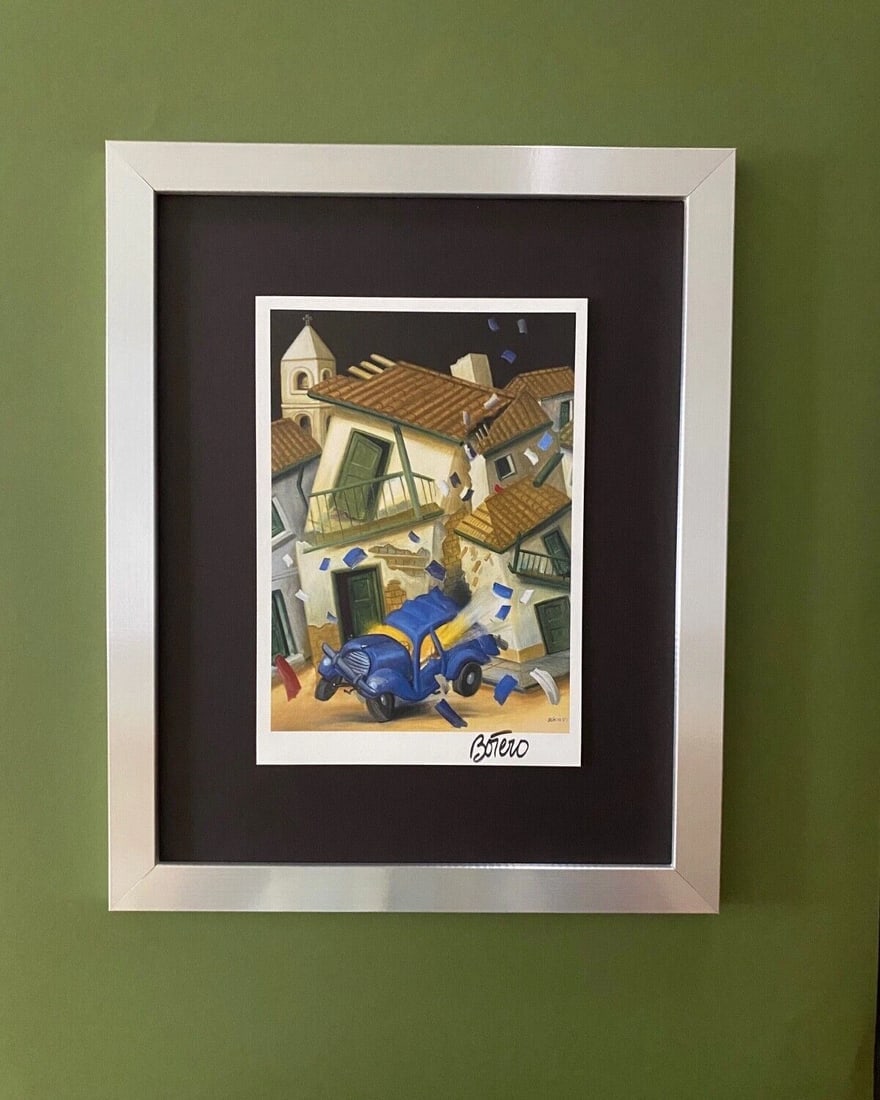 Fernando Botero | Awesome Signed Vintage Print from Colombia | New Golden Frame: Up for Sale this Stunning Offset Lithograph after FERNANDO BOTERO Facsimile Signed in ink Art Print is about 11.2 x 8.4in This art print is mounted on a 14 x 11 in. black acid free black board. New Go