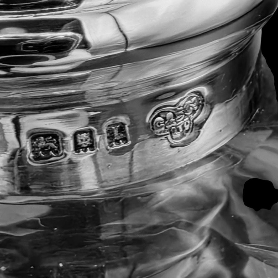 20th Century Antique George V Silver & Crystal Decanter London 1926 Goldsmiths & Silversmiths Co Ltd - 7