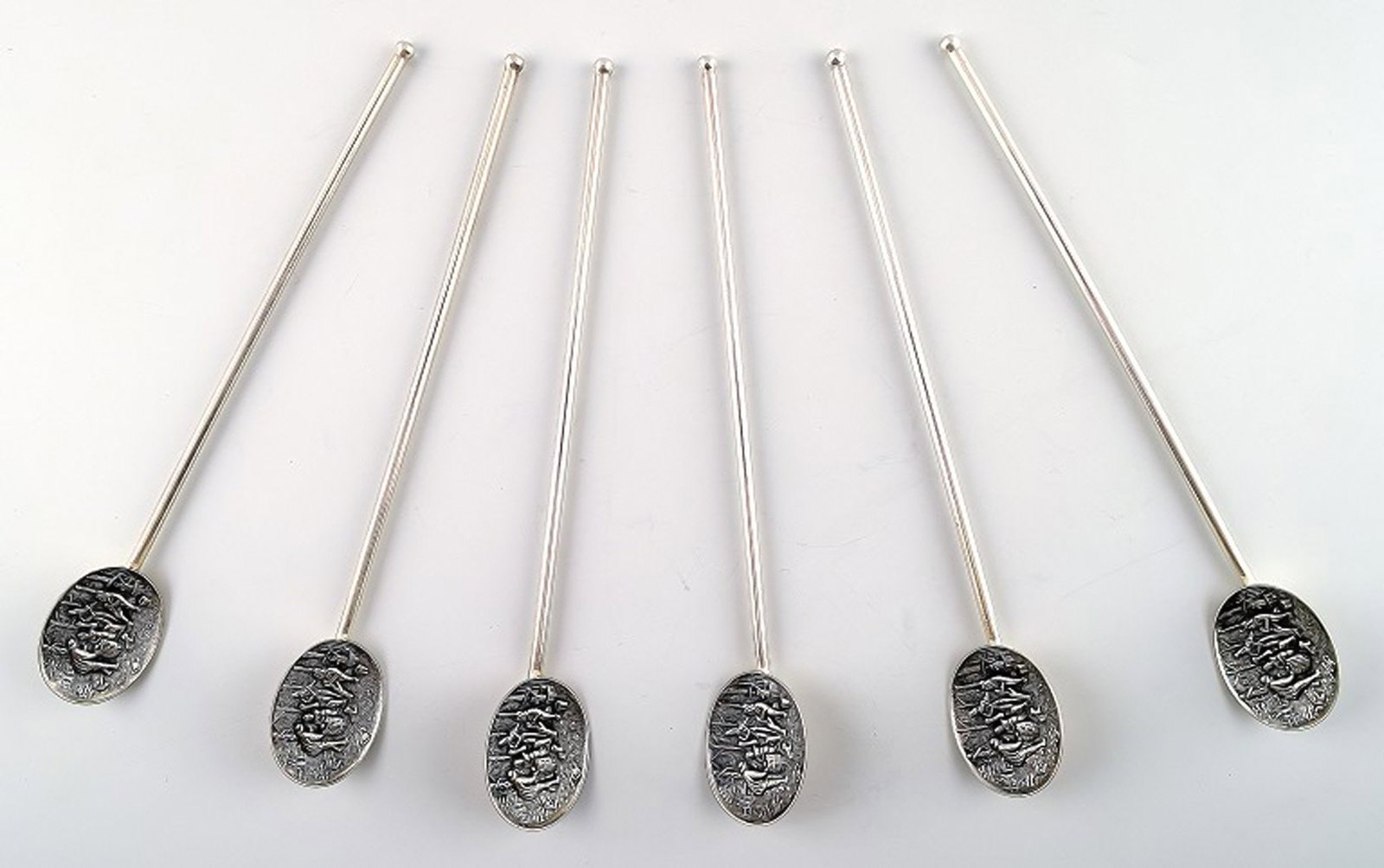 Set of 6 cocktail sticks in plated silver. (1 of 3)